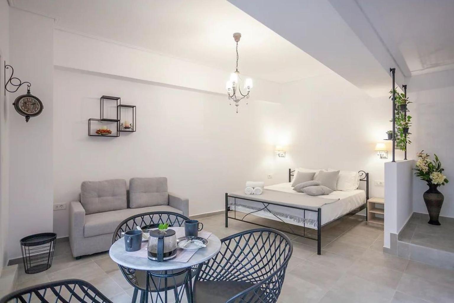 דירות אתונה Ifaistos Luxury Flat Psyrri Square מראה חיצוני תמונה